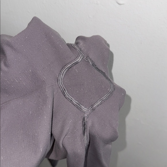 Lululemon seamless tight size 4 - Picture 6 of 7